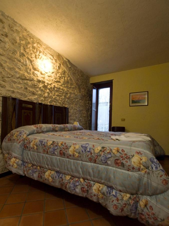 La Casa Su Le Dimore Del Borgo Santo Stefano Di Sessanio Bagian luar foto