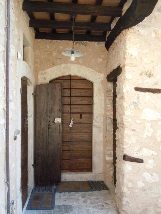 La Casa Su Le Dimore Del Borgo Santo Stefano Di Sessanio Bagian luar foto